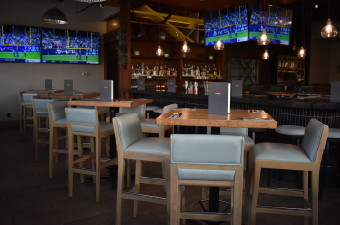 Shawnessy-Lounge-Desktop-340x225