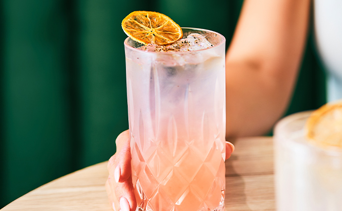Slider_Raspberry Gin smash_DESK_690x427